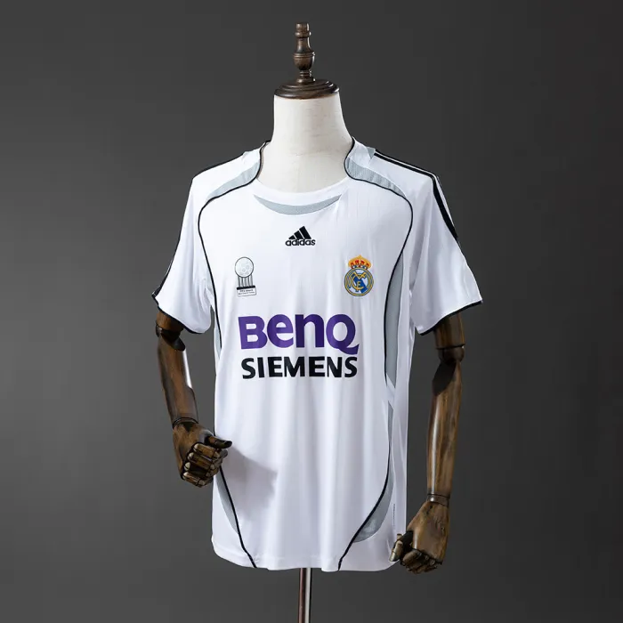 Retro Real Madrid 2006-07 Away Kit