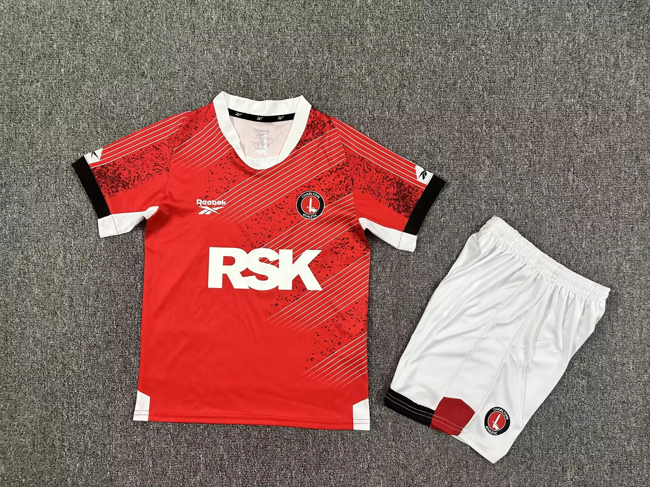 Kids 25/26 Charlton Athletic Home Kit 1:1 Thai Quality